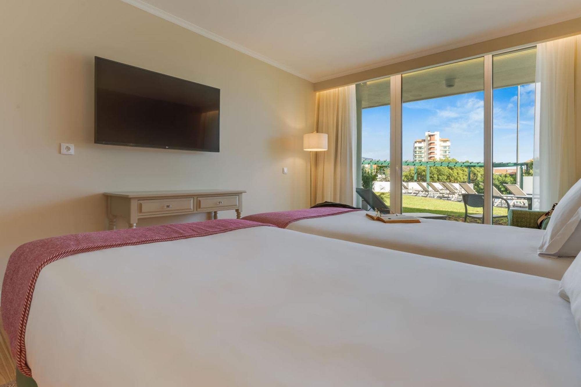 ホテル Pestana Quinta Perestrello フンシャル エクステリア 写真