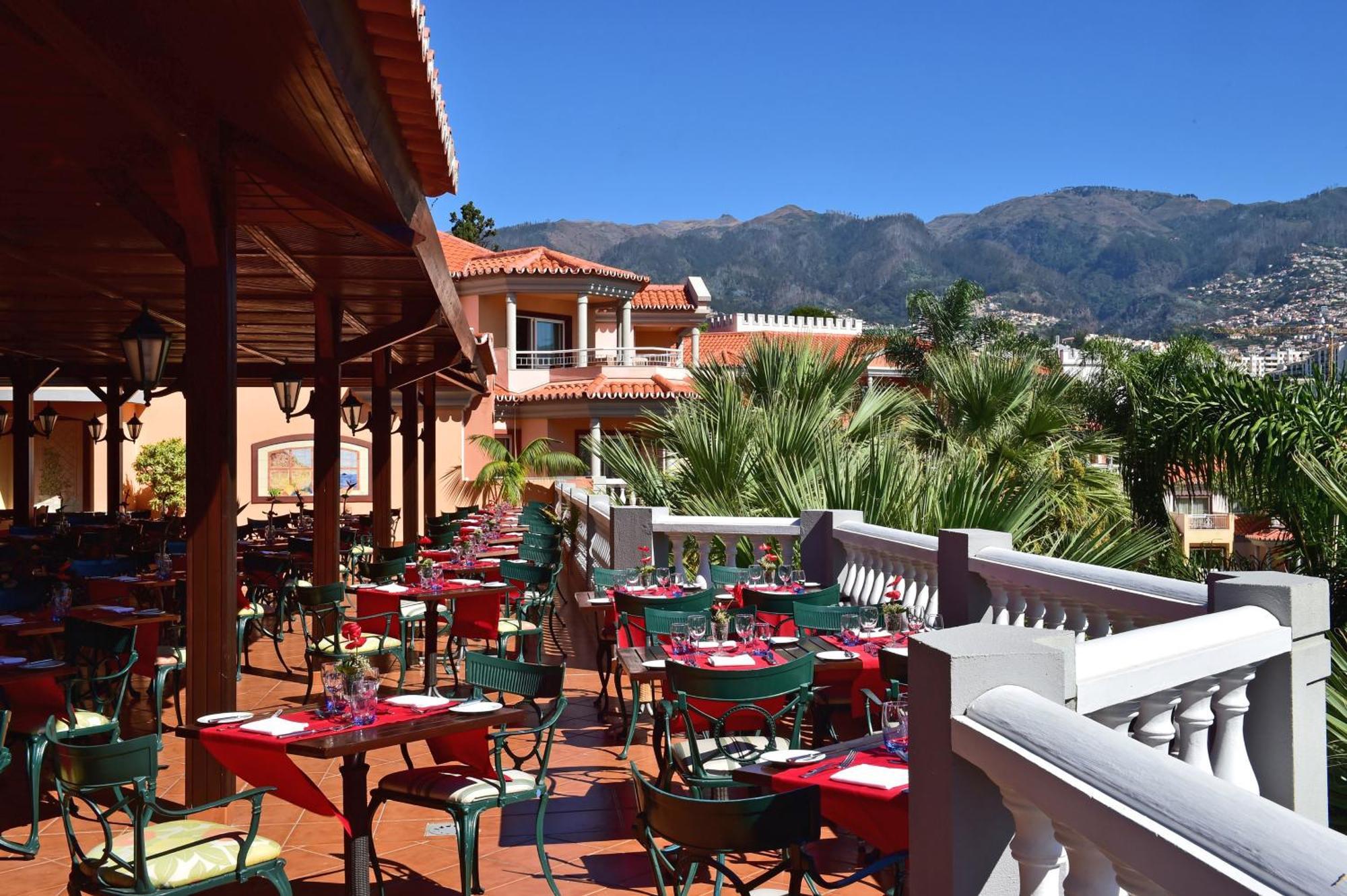 ホテル Pestana Quinta Perestrello フンシャル エクステリア 写真